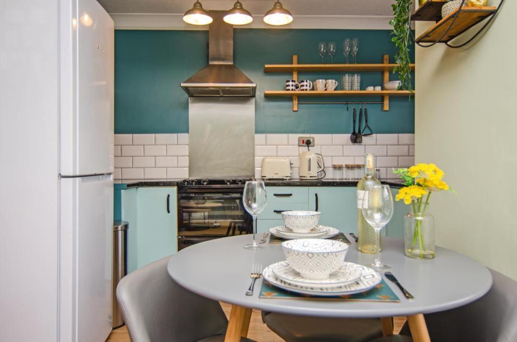 Cosy Lichfield Apartment Eksteriør bilde
