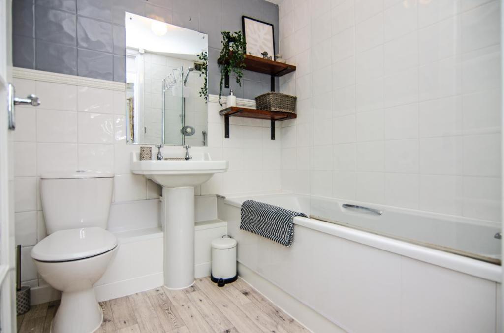 Cosy Lichfield Apartment Eksteriør bilde